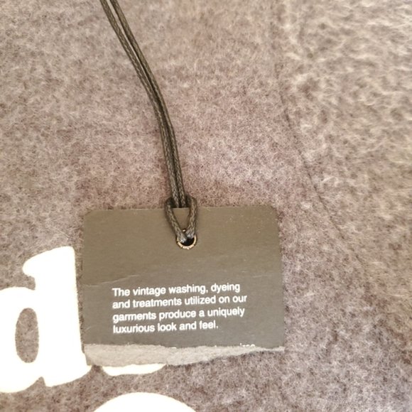 NWT Chaser Weekends are for lovers long sleeve crew neck - Picture 5 of 14